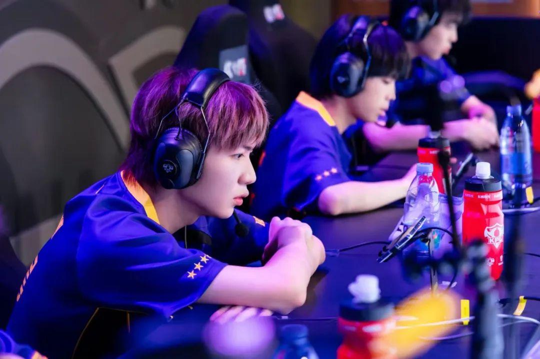 现了他既能 现了他既能