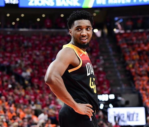 给予球队重 给予球队重