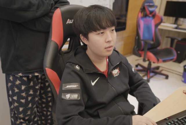 不少球迷已 不少球迷已