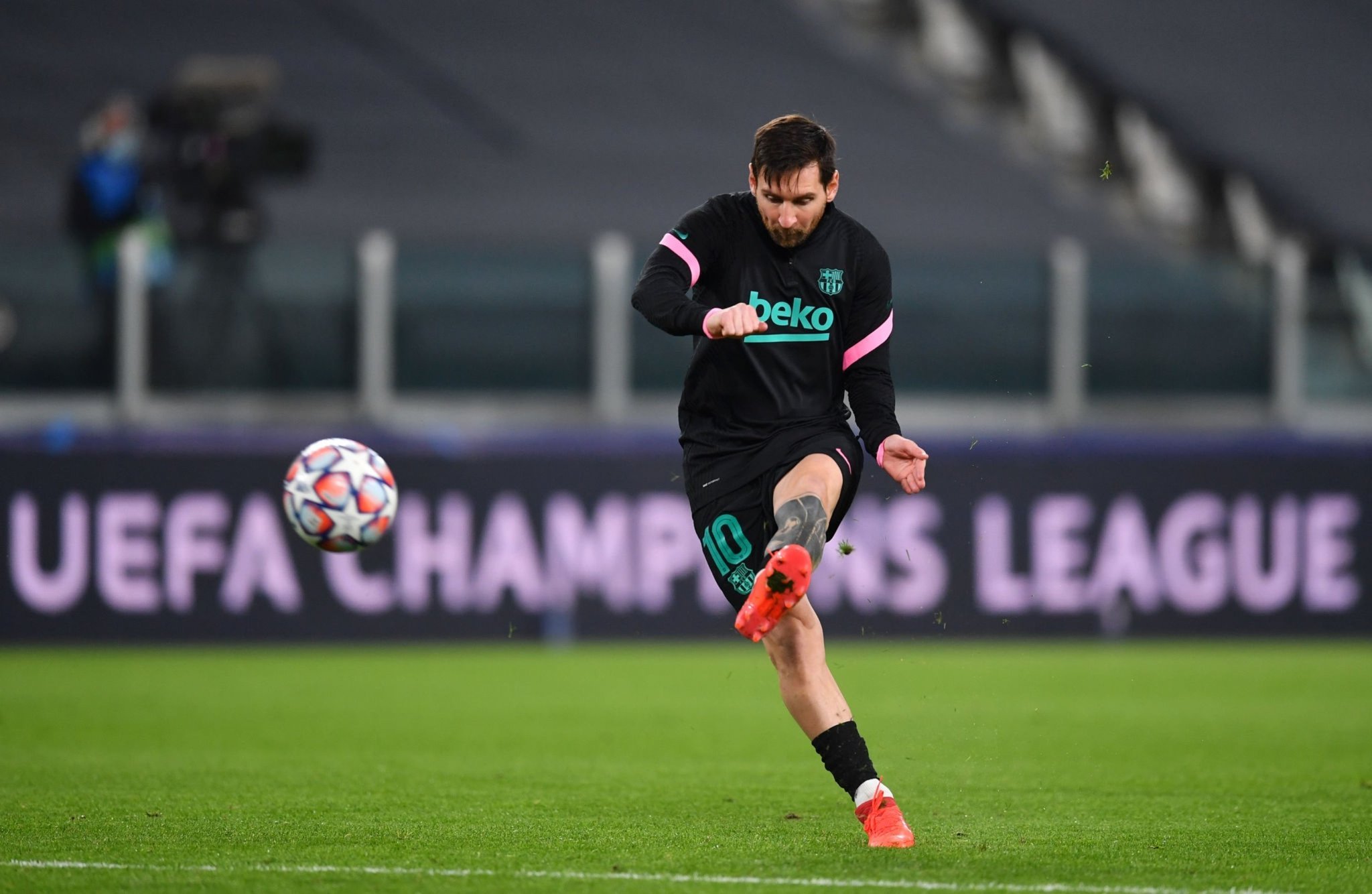 甲联赛中 甲联赛中