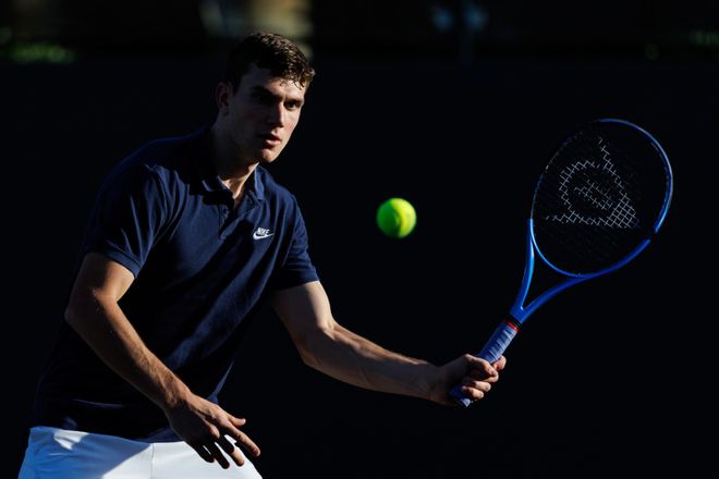 竞争激烈且 竞争激烈且